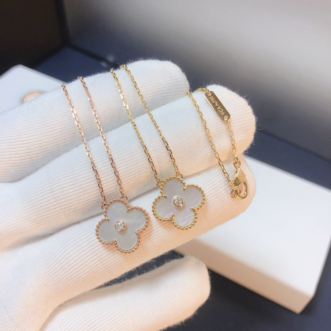 [⭐Shinejoy]CLOVER 15MM DIAMOND WHITE FRITILLARIA NECKLACE