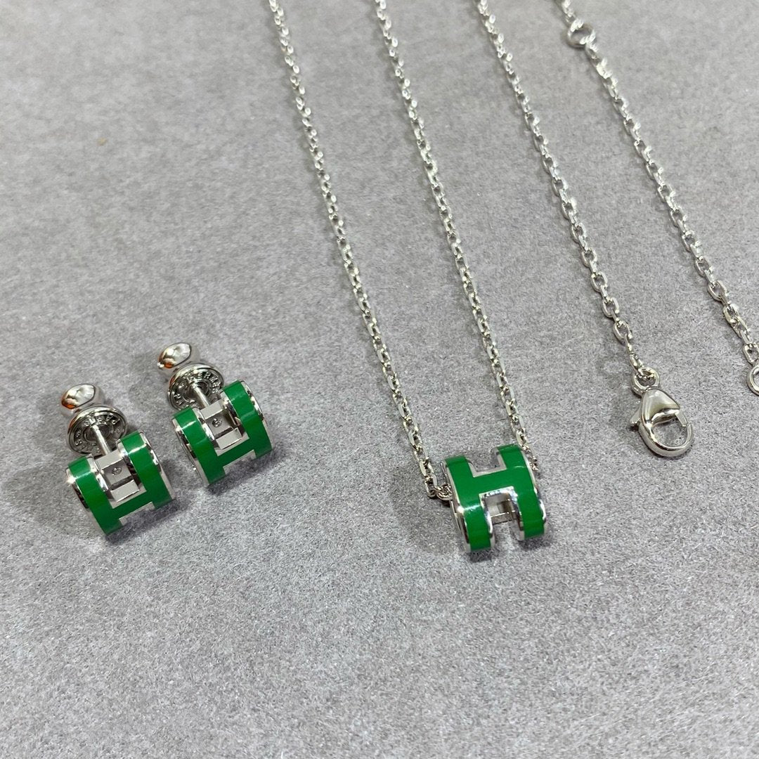 [⭐Shinejoy]POP H GREEN NECKLACE SILVER AND GOLD
