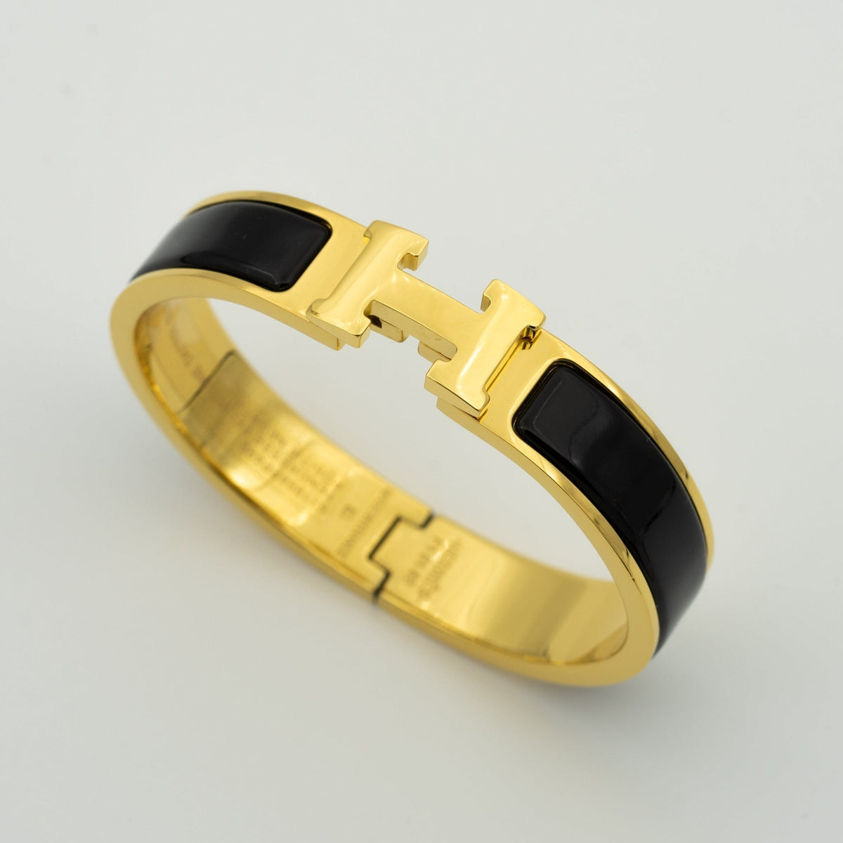 [⭐Shinejoy]H BLACK BRACELET