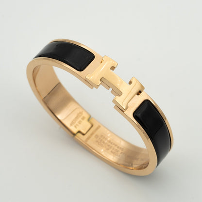 [⭐Shinejoy]H BLACK BRACELET