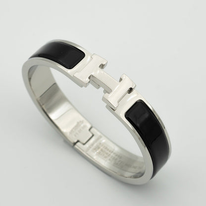 [⭐Shinejoy]H BLACK BRACELET