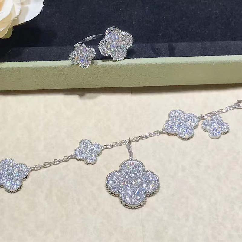 [⭐Shinejoy]CLOVER 6 MOTIFS SILVER DIAMOND BRACELET