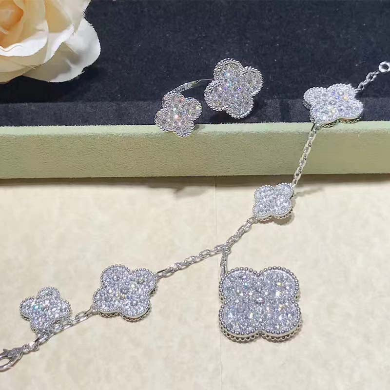[⭐Shinejoy]CLOVER 6 MOTIFS SILVER DIAMOND BRACELET