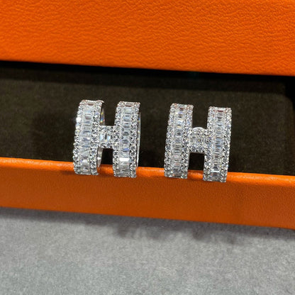 [⭐Shinejoy]H STUD EARRINGS WITH SILVER DIAMONDS