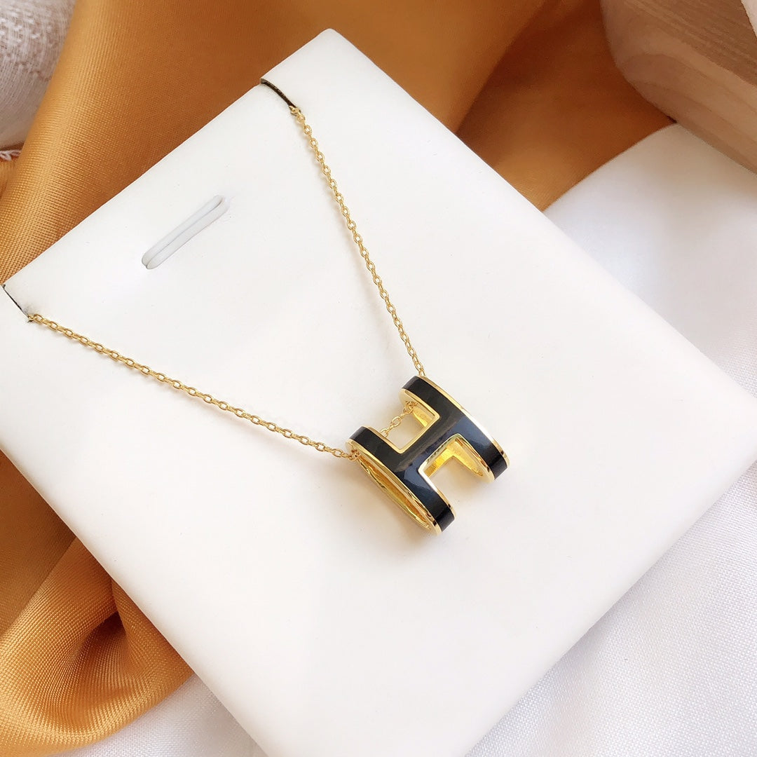 [⭐Shinejoy]HM CLIC BLACK ENAMEL GOLD NECKLACE