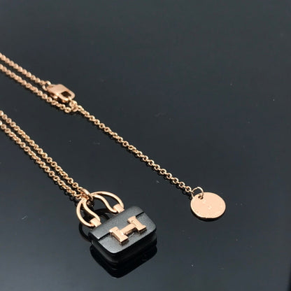 [⭐Shinejoy]WOMEN'S HM AMULETTES CONSTANCE PENDANT NECKLACE