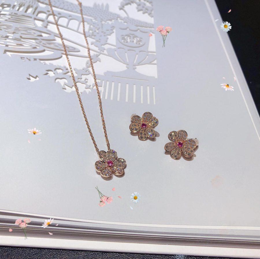 [⭐Shinejoy]FRIVOLE ROSE GOLD FLOWER DIAMOND NECKLACE