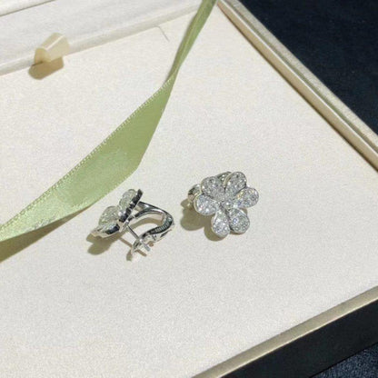 [⭐Shinejoy]FRIVOLE SILVER FLOWER DIAMOND EARRINGS